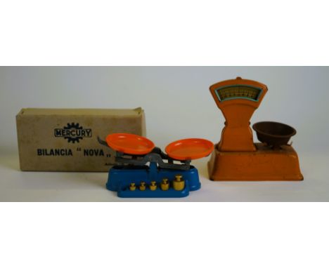 MERCURY - MADE IN ITALY NOVA scale 60s - In box, includes an additional unknown scale. Good condition. (2)