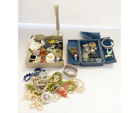 A selection of costume jewellery, including: silver cuff bangle; Citizen Quartz wristwatch; silver filigree flower brooch; be