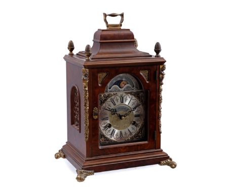 Warmink table clock with moon phase in burl veneer case with brass details, 34 cm high
