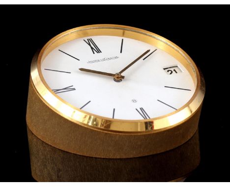 Jaeger LeCoultre table clock with date display, 4.5 cm high, 10 cm diameter