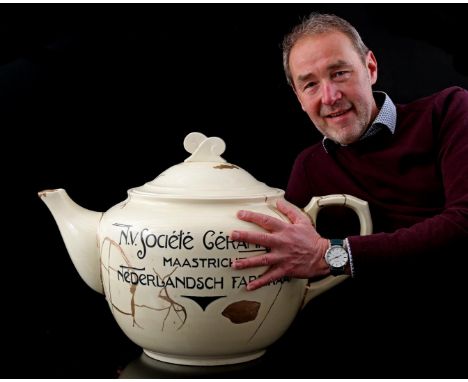 Earthenware teapot from the Societé Ceramique Maastricht, Nederlandsch Fabrikaat. Teapot was created as a sales tool for reta