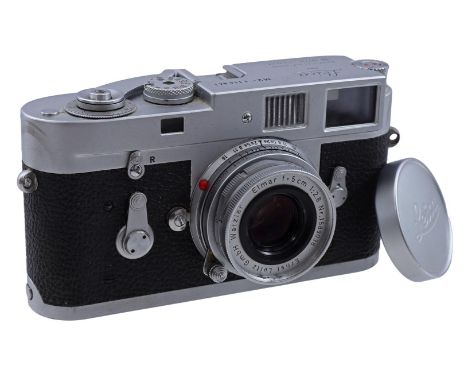 Leica M2 camera, serial number 1114441, year built 1965, batch 3,000, lens Ernest Leitz Wetzlar Elmar, f=5 cm, 1:2.8, number 