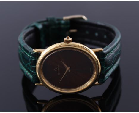 Eterna ladies wristwatch in a gold case, hand wound, case numbered 378 4028 68, case size is 28 mm on a leather strap