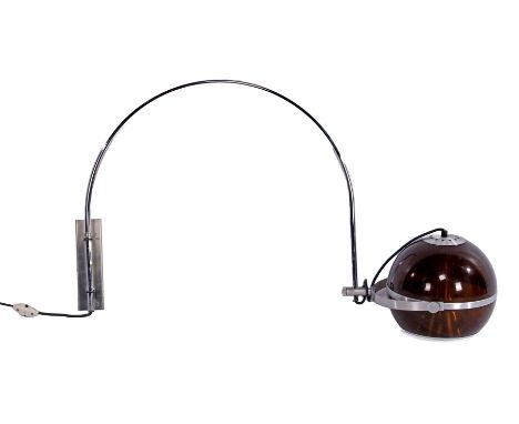 Curved chrome-plated metal wall lamp with brown plastic shade, executed by Dijkstra Netherlands from the 1970s, sphere 23 cm 