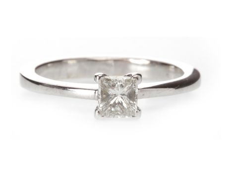 EIGHTEEN CARAT WHITE GOLD DIAMOND SOLITAIRE RINGwith a four claw set princess cut diamond of approximately 0.40 carats, size 
