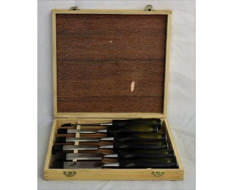 A professional chisel set