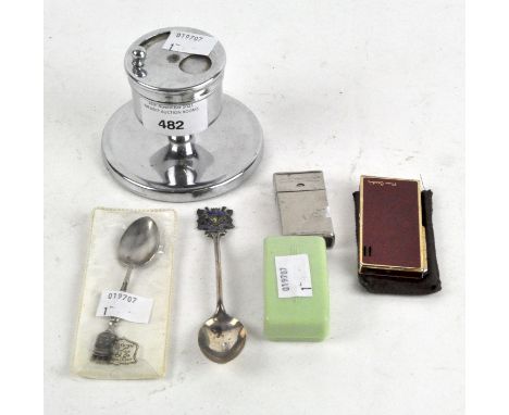 Assorted collectables, including a silver spoon, a table lighter, Pierre Cardin lighter, vintage razor set and more