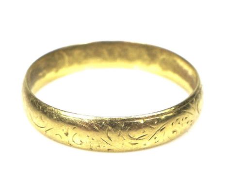 A 22ct gold wedding band ring, size K, 2.2g. 