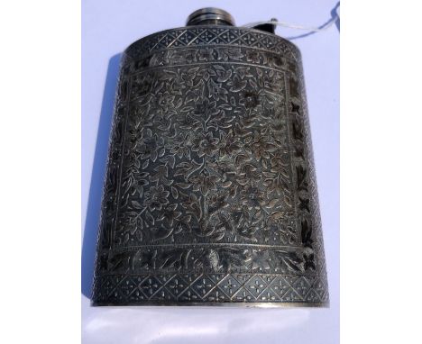 A CONTINENTAL SILVER NIELLO TYPE DECORATED HIP FLASK WITH SCREW DOWN HINGED COVER. HEIGHT EXCLUDING COVER 10.3cms. WEIGHT 143