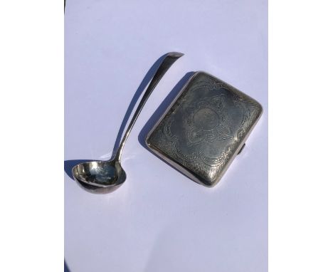 A HALLMARKED SILVER GEORGIAN SMALL SAUCE LADLE TOGETHER WITH HALLMARKED SILVER CIGARETTE CASE WITH GILDED INTERIOR. GROSS WEI