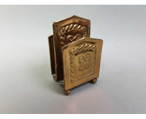 COLLECTION OF BRASSWARE including a letter rack with Celtic knot designletter rack: 15cm high