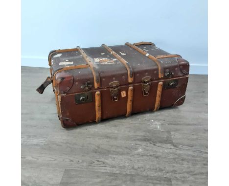 VINTAGE TRAVEL TRUNK wood bound33cm high, 80cm wide, 53cm deep 