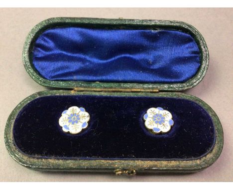 PAIR OF EARLY 20TH CENTURY ENAMEL SHIRT STUDS AND OTHER ITEMS  the studs in original fitted case, along with other items incl