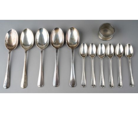 A collection of silver to include: five Modern silver Hanoverian table spoons with six matching teaspoons, various dates and 