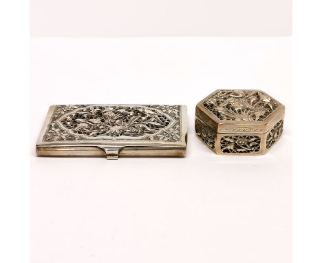 A Chinese pierced silver hexagonal box (Chinese mark and tested) 6 x 2.2cm, together with a pierced Chinese white metal visit