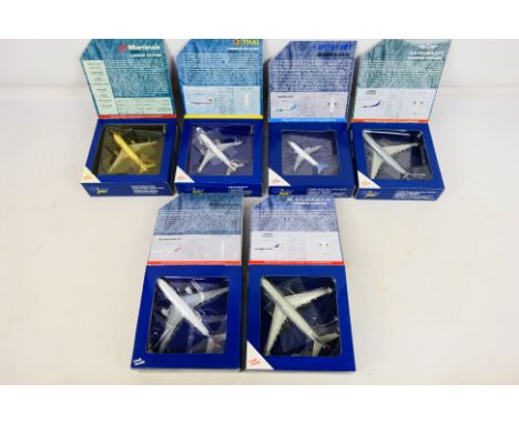 Gemini Jets - 6 x boxed Airbus aircraft models in 1:400 scale including A320 in Interjet livery, A310-204 in Thai livery, A31