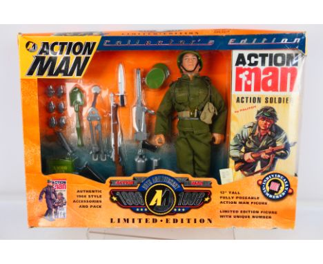 Hasbro - Action Man - A boxed 2006 Collectors Edition Action Man Action Soldier set. The items appear untouched and Mint, the