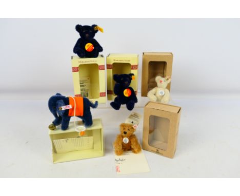 Steiff - 5 x boxed Steiff miniatures, 2001 Steiff Club 7 cm bear in white, 2002 Steiff Club 7 cm bear in cinnamon, 2007 Steif