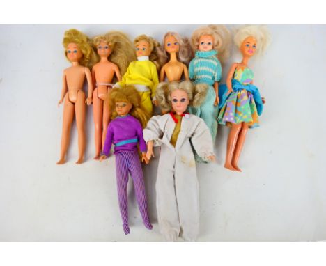 Mattel - Skipper - Other - A group of vintage dolls including 4 x Skipper dolls. They show signs of age and use and would ben