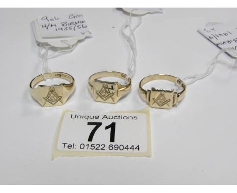 3 9ct gold Masonic rings hallmarked Birmingham 1941/42 'R', London 1953/54 'S' and Birmingham 1955/56 'F'. approximately 15 g