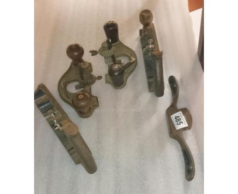 5 vintage woodworking planes