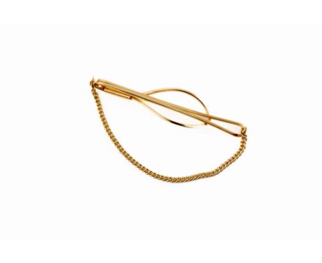 A 9ct. gold scarf clip and chain boxed, 2 1/2in. (6.4cm.) long.
