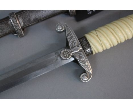 A WWII 3RD REICH GERMANARMY OFFICERS CEREMONIAL DAGGER AND SCABBARD, the blade is marked 'Alcosa' Solingen and has the ASC Sc