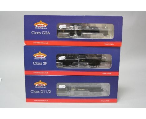 THREE BOXED BACHMANN OO GAUGE LOCOMOTIVES, Class D11 'The Lady of The Lake' No.62690 (31-135), Class 3F No.43474 (31-625) and