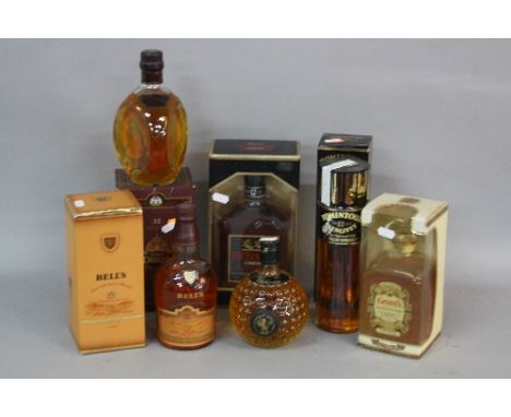 A SELECTION OF SIX SCOTCH WHISKIES, 1 x J Haig & Co. 12 year aged Dimple Deluxe (boxed), 1 x Grants Special Family Reserve De