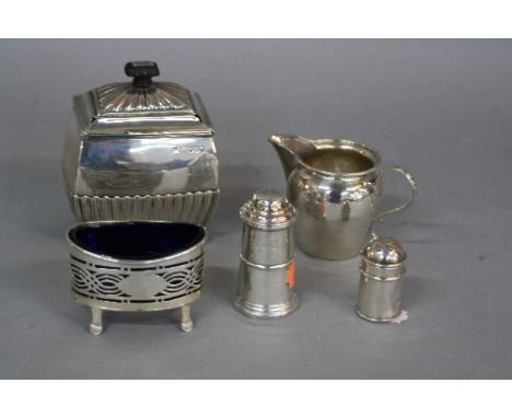A VICTORIAN SILVER TEA CADDY, ebonised and silver finial on a hinged stepped cover with fanned reeded embossing, the base par