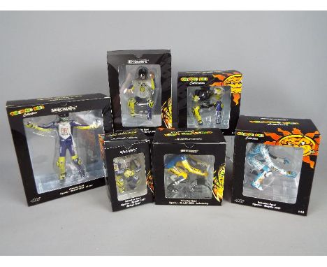 Minichamps Valentino Rossi Collection - five 1:12 scale figurines depicting Valentino Rossi, MotoGP all different, all appear