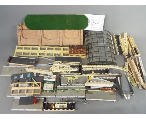 Model Railways - a quantity of OO scale scenics comprising station canopies and platforms