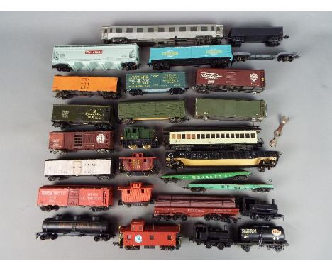 Model Railways - a collection of American HO scale unboxed rolling stock