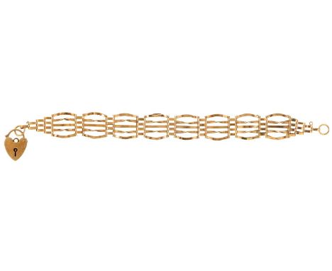 A 9ct gold gate bracelet and padlock, 15cm l, 8.4g  Bent / distorted