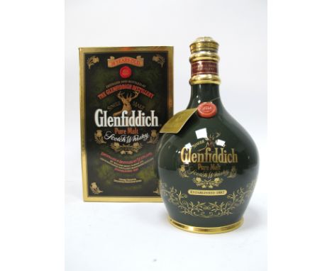 Whisky - Glenfiddich Pure Malt Scotch Whisky 18 Years Old in Spode Ceramic Decanter, 750ml, 43% Vol, in carton.