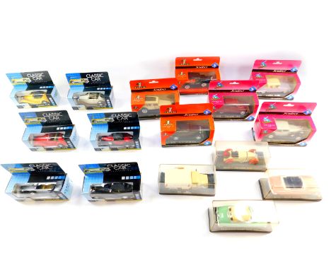 Solido and other die cast vintage motor cars and classic cars, boxed. (16)
