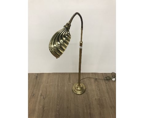 VINTAGE BRASS READING LIGHT