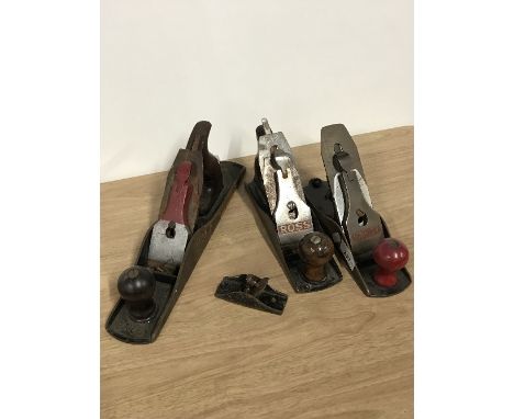4 VINTAGE HANDPLANES