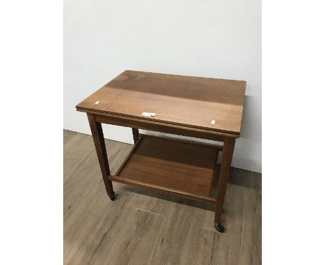 VINTAGE TOP CARD TABLE