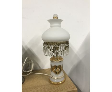BEAUTIFUL VINTAGE LAMP