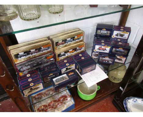 Collection of boxed OO gauge Bachmann carriages &amp; locomotives
