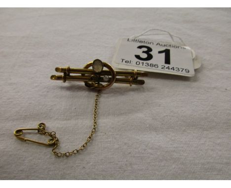 Gold Victorian opal bar brooch - Estimate £40 to £60