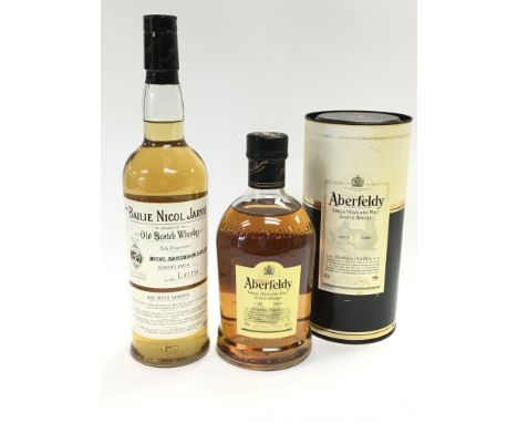 Whiskeys The Bailie Nicki Jarvie Old Scotch Whisky and Dewar Aberfeldy single Highland Malt Scotch Whisky aged 12 years. This