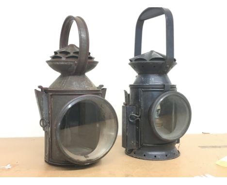 Vintage railway headlamp with Bruner and a similar railway lamp with no burner . This lot cannot be posted