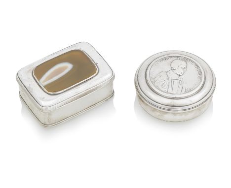 A SILVER SNUFF OR TOBACCO BOXLate 17th/Early 18th Century maker's mark only BS Of circular form, the lid set with a silver me