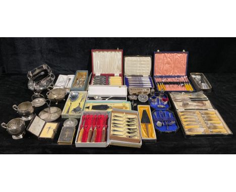 Silver Plated Ware - a WMF type table jardiniere; various Victorian and later hollow and flatware, some boxed; etc, qty 