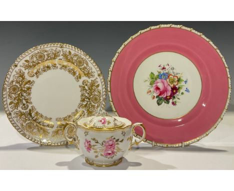 A Royal Crown Derby Royal Pinxton Roses pattern two-handled sucrier and cover, first quality; a Brocade pattern side plate, f