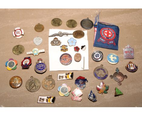 Badges - various, enamel, RAF sweetheart badge; etc 
