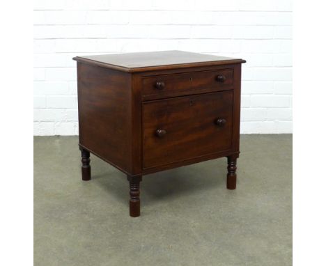 Georgian mahogany commode bedside with two drawers, 50 x 51 x 46cm. 
