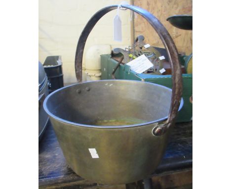 Vintage brass preserving pan with iron handle. (B.P. 21% + VAT) 